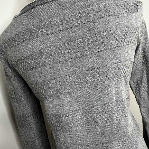 White House Black Market Women’s Tunic Small Striped Gray Textured. Boat Neck. - Picture 11 of 11